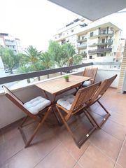 Appartement  Avinguda dels esports. Apartamento en el centro