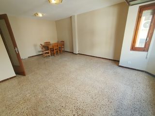 Appartement  Carrer del 13 d'octubre. Oportunidad en el centro