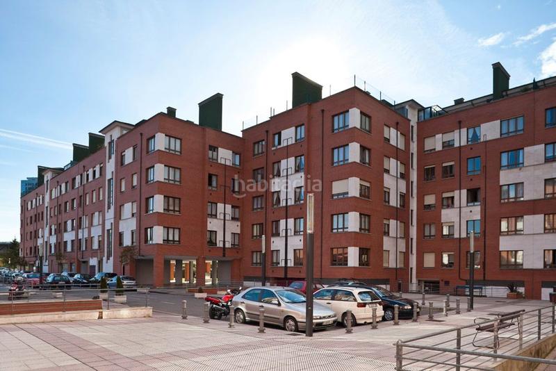 Foto 0ae3bb30-6eb7-45ec-aacc-2d61ea85a30e. Autoparkplatz in avenida del mar 65 in Huca - La Cadellada Oviedo