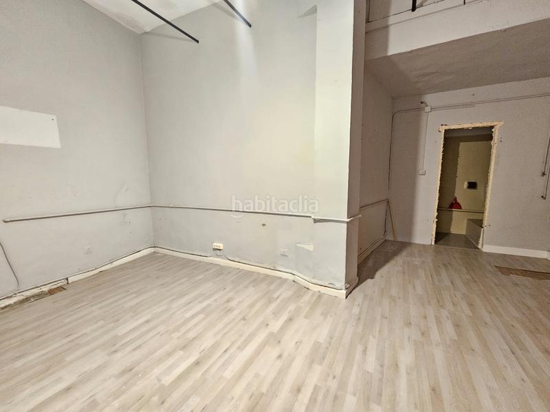 Foto a0b7b18b-0981-4648-b5bb-787aa55e9ef8. Local comercial a iparragirre kalea 8 a Centro Barakaldo