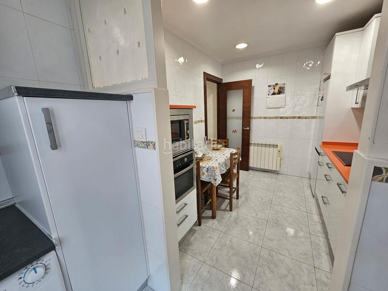 Foto 63e83f3b-ae7e-4e3f-a7b6-76ceb1a2e691. Apartament amb calefacció a Centro Barakaldo