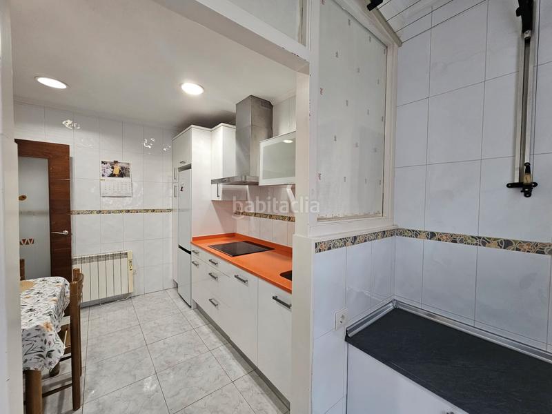 Foto b258923e-dddf-4f06-93eb-2f001406423b. Apartament amb calefacció a Centro Barakaldo