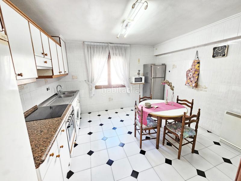 Foto bb3fdbc5-5b46-4be6-a9e4-25fec9117c13. Flat with heating in Lasesarre Barakaldo