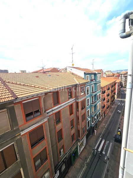 Foto ae246e82-7d8e-436e-96b8-268426912fe3. Pis amb calefacció a Centro Barakaldo
