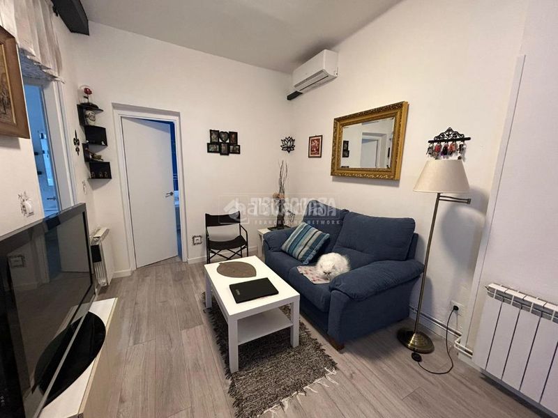 Foto f60c0f69-6c32-4762-b8de-461b0f53a20d. Rent flat with heating in Argüelles Madrid