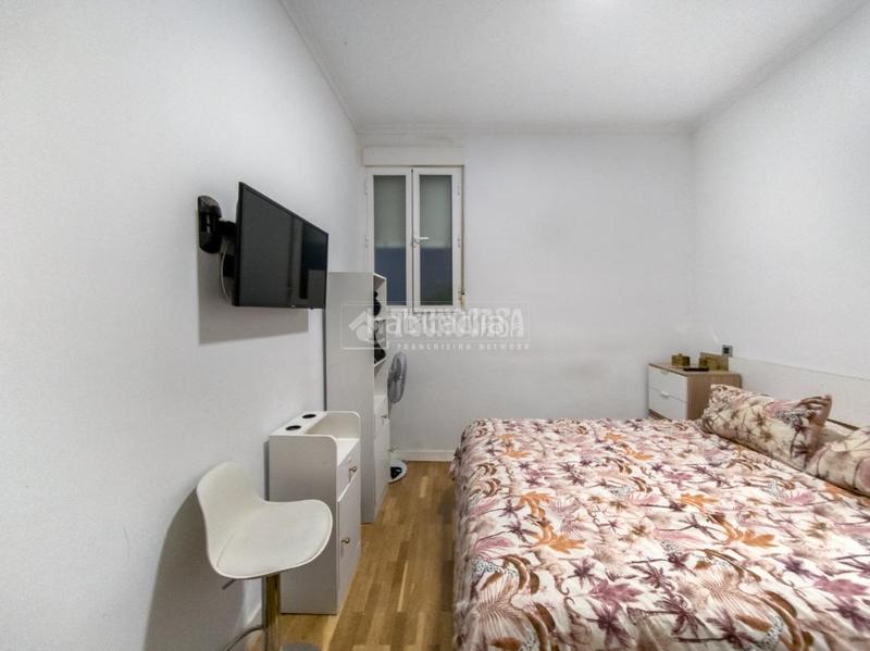 Foto ac68de9c-e96b-41a3-b4b7-53e679752f23. Piso  en venta en Argüelles Madrid