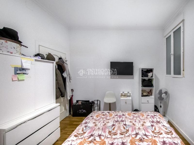 Foto b9a85c0d-bca3-4dcd-94d1-825a99a0f58b. Piso  en venta en Argüelles Madrid
