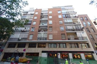 Rent Flat  Maestro guerrero. Piso en alquiler en madrid