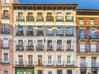 Pis  Calle de martín de los heros. Piso en venta en madrid