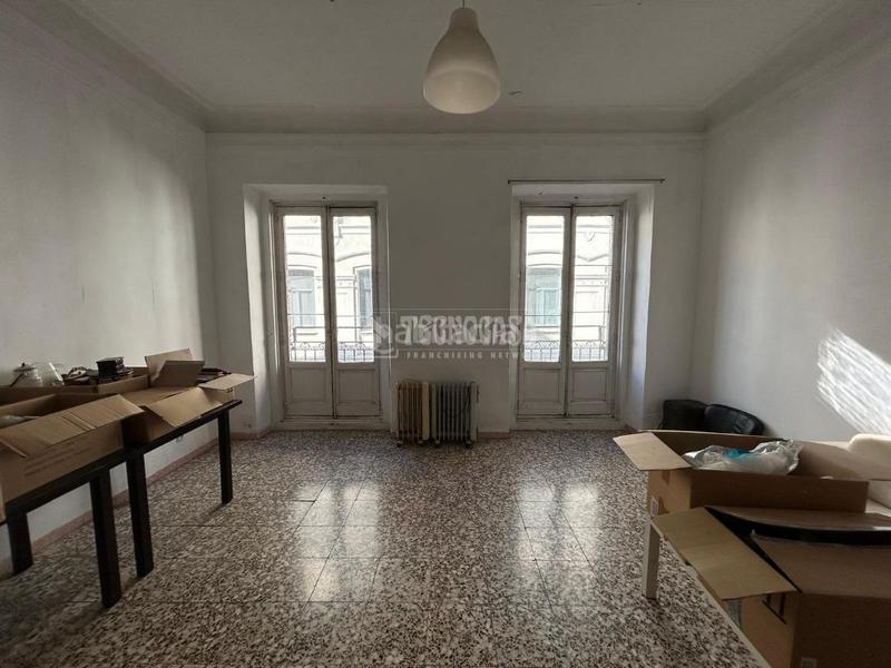 Foto c0a4a07e-257a-4a7a-b336-1cc8999e6eec. Piso  en venta en Sol Madrid