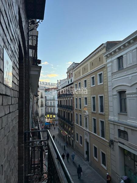 Foto fb7eafc8-fdb5-4dad-80f3-d5829e52438e. Piso  en venta en Sol Madrid