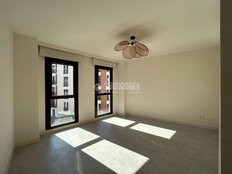 Foto beace7bb-cf5d-47e1-825f-43952c91ceee. Rent flat with parking in Universidad-Malasaña Madrid