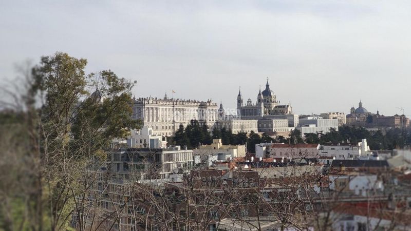 Foto a3d0f3a8-8a84-41e9-8977-bc91bf69147a. Rent flat in Argüelles Madrid