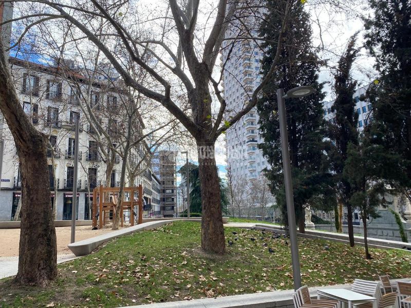 Foto cfccca54-f797-4546-9c15-ba6c0206cd47. Posto auto in Universidad-Malasaña Madrid