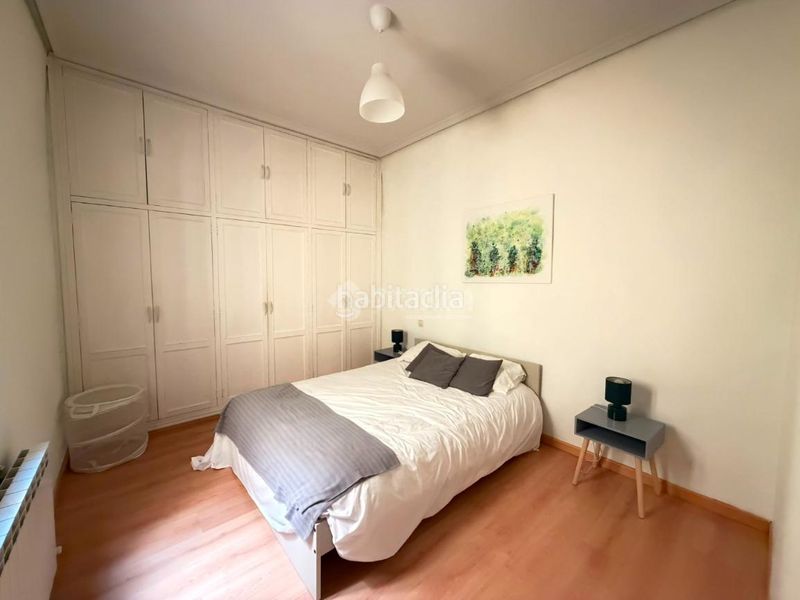 Foto d5b74cbd-755e-42e7-911a-2e1756697a44. Piso  en venta en Argüelles Madrid