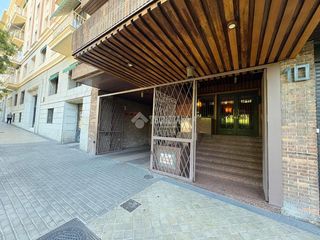 Aparcament cotxe a Calle Ferraz