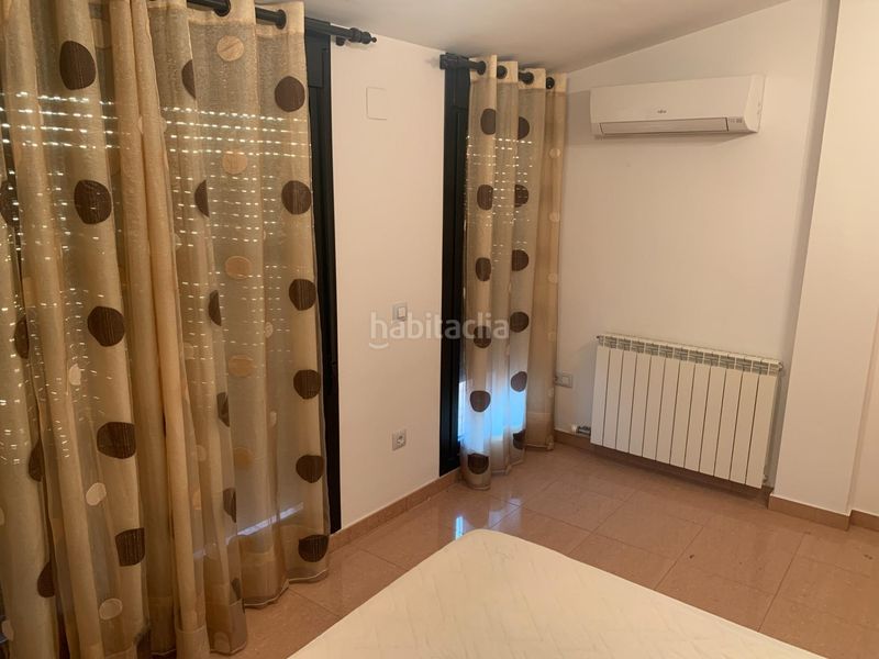 Foto 23e371f7-e442-419a-9791-850aa0b67996. Alquiler dúplex bonito duplex con terraza, 4 dormitorios y 2 baños. fibra optica. gastos comunidad minimos en Calatayud