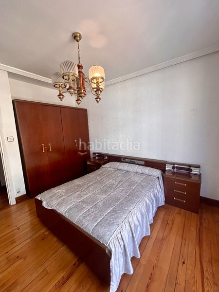 Foto 023d3959-e316-4b0a-88d3-f40640b623a9. Pis amb xemeneia calefacció a Beraun - Pontika Errenteria