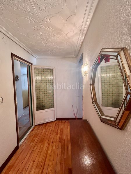 Foto b1915223-c04e-43e1-8859-476481b4f9c2. Pis amb xemeneia calefacció a Beraun - Pontika Errenteria