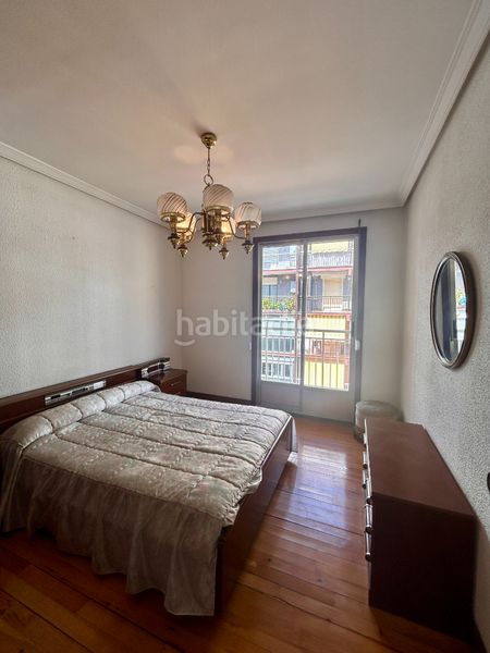 Foto dab524a8-5fbb-43a1-8d5a-c0312968332b. Pis amb xemeneia calefacció a Beraun - Pontika Errenteria