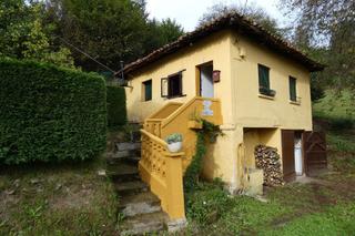 Casa en Valds. Venta de casa con huerta en zona interior de valds.