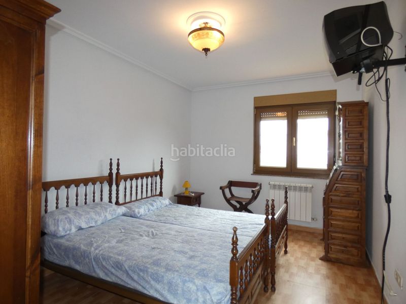 Foto b5bccb27-e188-40db-be57-9f737d8035c1. Casa a Valdés