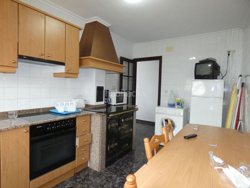 Foto f81670dd-fef7-49bd-acad-799d8b84fae4. Casa a Valdés