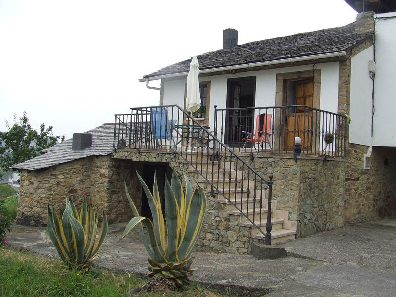 Foto a42d1472-b9f3-4fbe-ac61-47bcbdda2445. Casa a Valdés