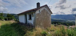 Casa a Valdés. Venta de casa para reformar.