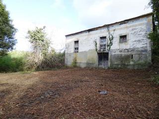 Casa a Navia. Casa con parcela de 50.000 m2.