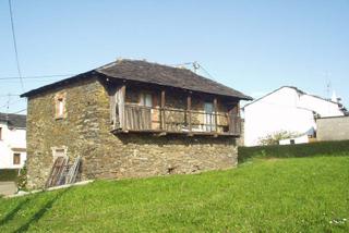 Casa a Valdés. Casa de piedra  con finca de 2000 m2