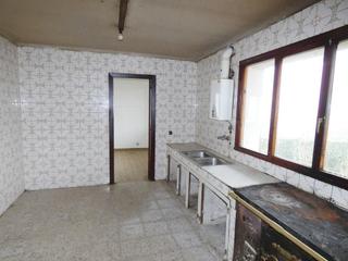 Maison à Tineo. Venta de casa y finca en tineo.