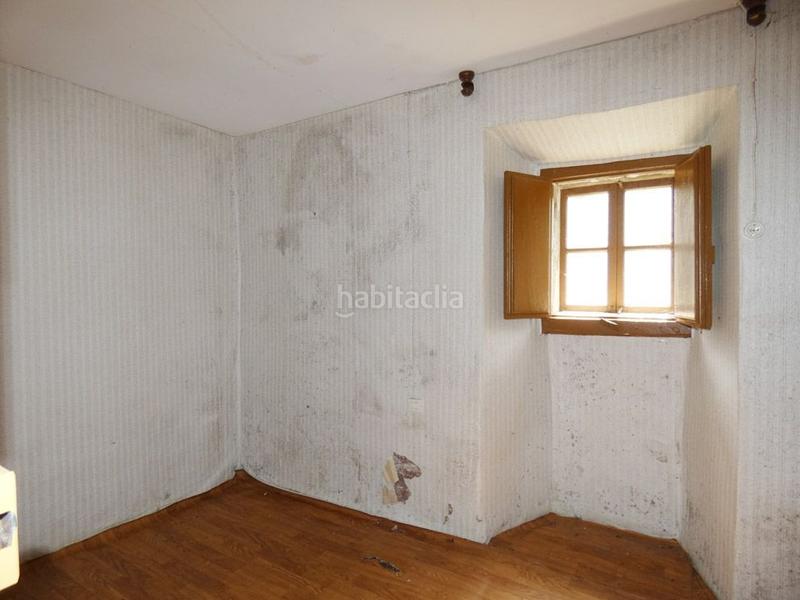 Foto 16b04565-10e9-420d-9def-68c203f4b6f5. Casa bonita casa asturiana de piedra con parcela de 1050 m2. en Valdés