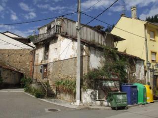 Maison à Tineo. Singular casahórreo para restaurar