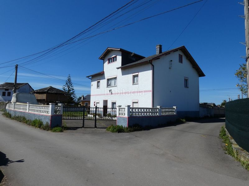 Foto b8ad018f-88d0-4e8e-aa24-6450262e2a37. Casa a Valdés