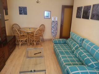 Flat in Valdés. Venta de piso 3 dormitorios, calefacción y ascensor.