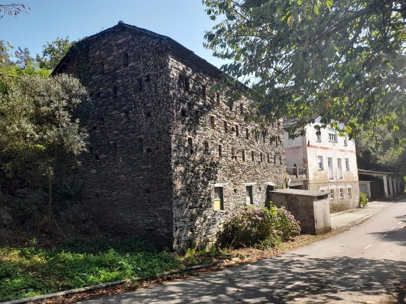 Foto fc662131-953d-42ae-9eb9-3c1666ee4c12. Casa a Coaña