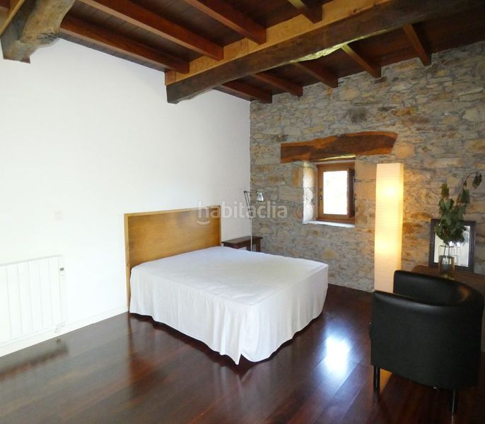 Foto 4088ff0f-7ea2-428c-8607-adeed72a56f9. Casa amb calefacció a Valdés