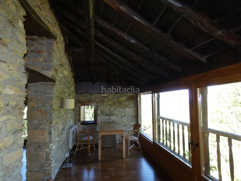 Foto 525c3f98-5f95-48cb-9287-9b1a60da5033. Casa amb calefacció a Valdés