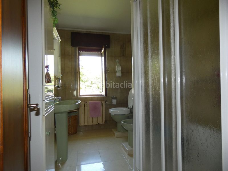 Foto 4674d001-ec55-46aa-913c-a1e7086700c0. Casa amb calefacció aparcament a Valdés
