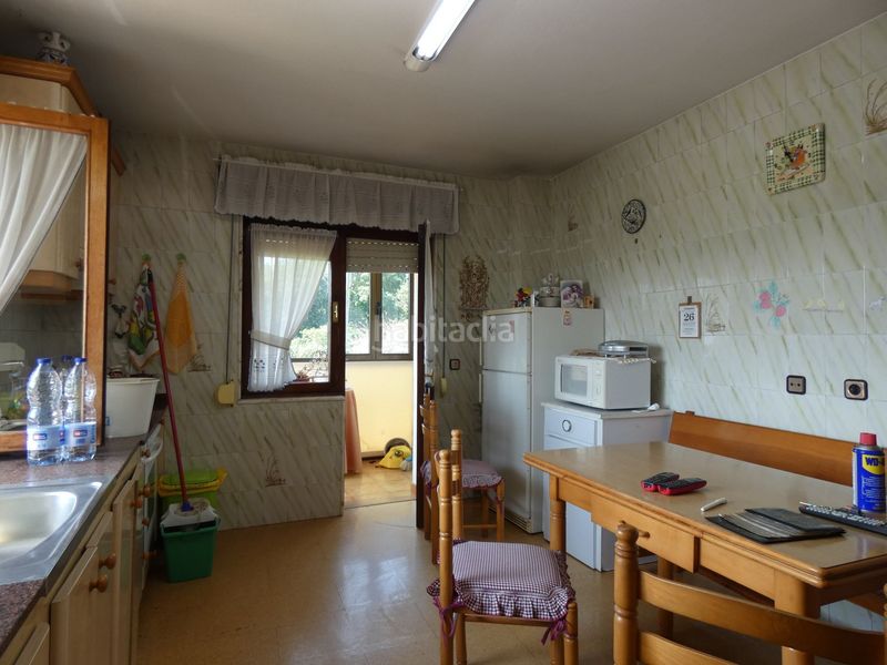 Foto 58538466-4a56-4e11-87c3-d59bf2feecbf. Casa amb calefacció aparcament a Valdés