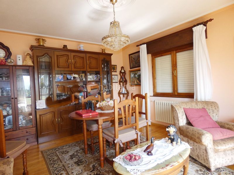 Foto dfe8c1b5-d4af-42e9-9305-e6cb4900a6c0. Casa amb calefacció aparcament a Valdés