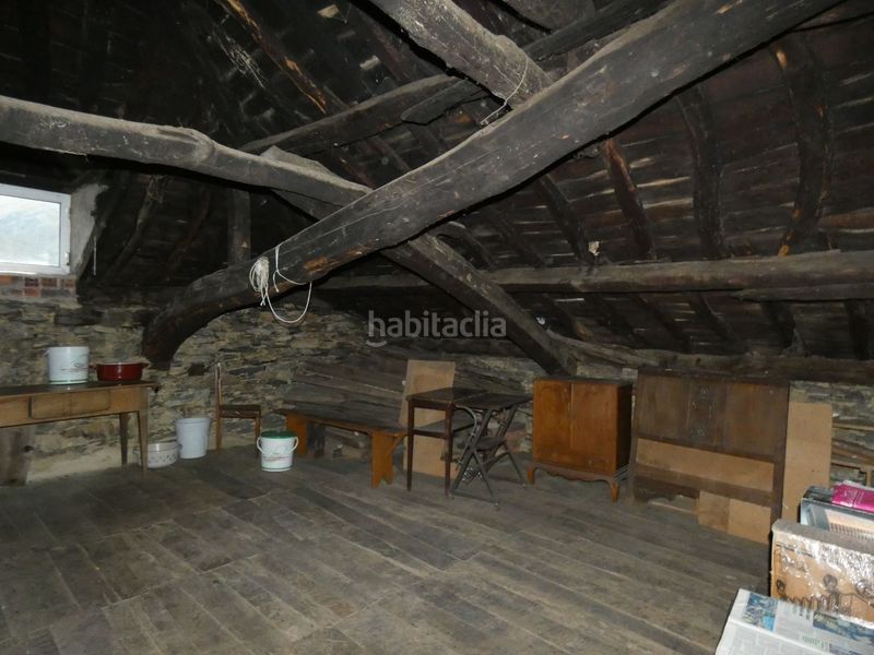 Foto d86c5fa9-4aa8-4fbe-b160-5c2655acf64d. Casa amb calefacció a Valdés