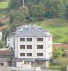 Haus in Valdés. Venta de espectacular casa de 5 plantas