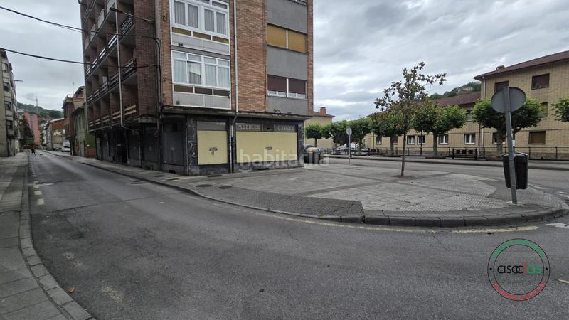 Foto 0cc24ef0-090c-44d9-b461-a090911f0c11. Locale commerciale in Sama Langreo