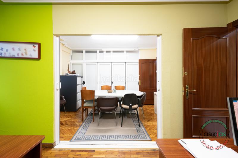 Foto 17fdb967-9aad-444f-b360-084d738de968. Pis amb calefacció a Centro Gijón