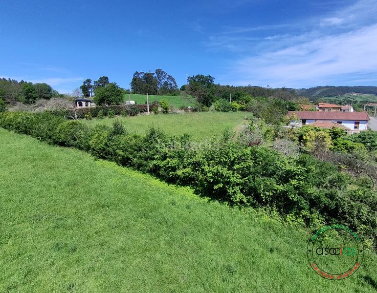 Foto c7c9b4c0-9820-42cc-b111-38c692913c24. Terreno residenziale in cr de gallinal 203 in Sierín Gijón