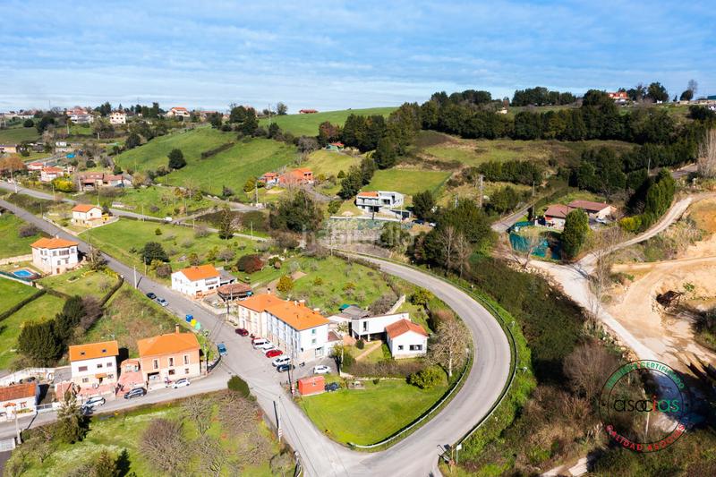 Foto 42a6787c-d614-45c3-ba28-b504ac4711fe. Casa pinzales,magnifico chalet seminuevo con preciosa parcela en Gijón