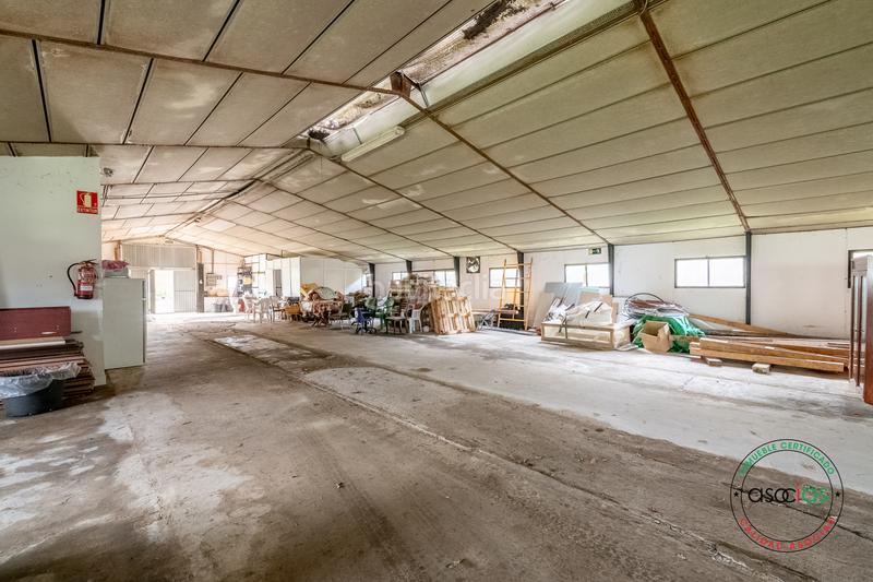 Foto 1793225f-968a-40db-9c09-d00602316114. Nave industrial en Vega, nave en venta con finca de 7548m en Gijón
