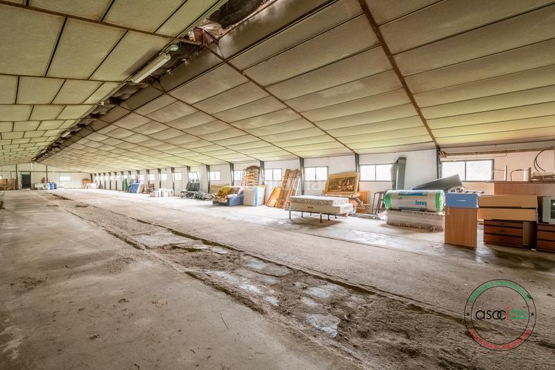 Foto 63ff482c-fd69-404c-bce7-0ba4f6b44063. Nave industrial en Vega, nave en venta con finca de 7548m en Gijón